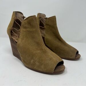 Lucky Brand Size 8.5 Reeves Brown Suede Peep Toe Wedge Bootie